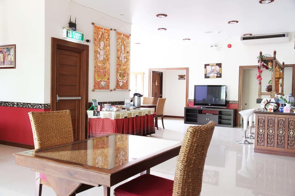 Aster Residence Chiang Mai Exteriör bild